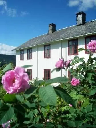 Dale Gard Holiday home Heggenes